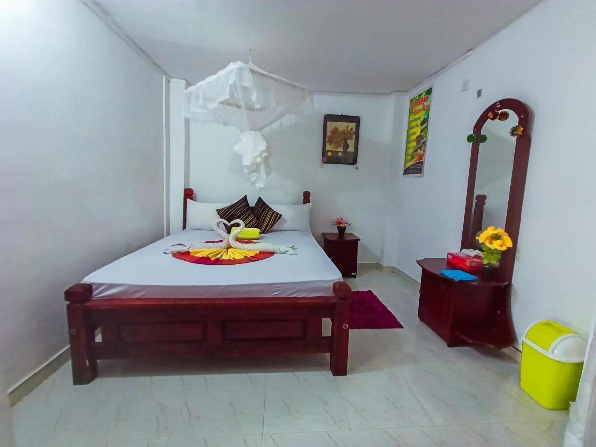 Sigiri Tarushan Home Stay Sigiriya Exterior foto
