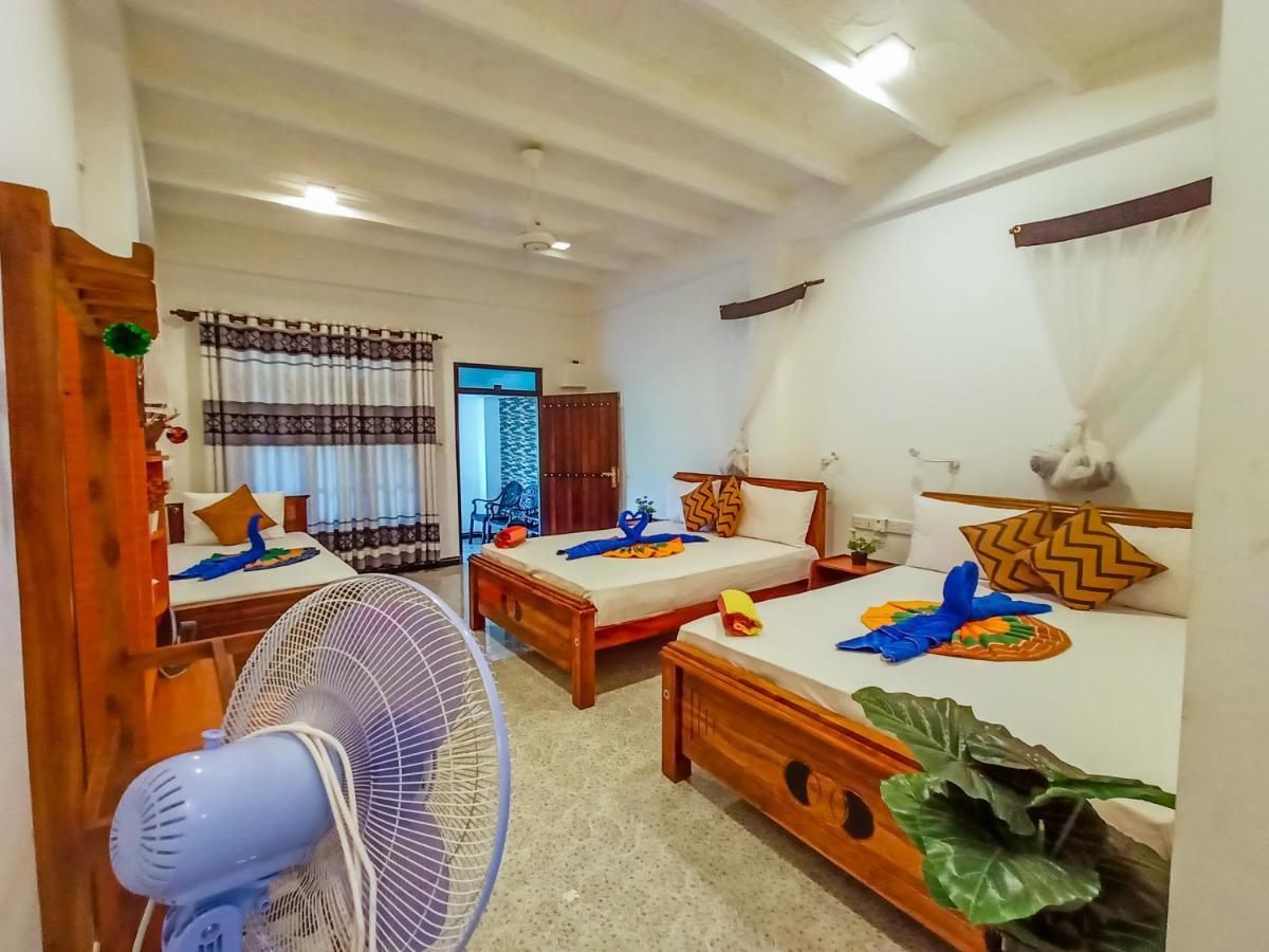 Sigiri Tarushan Home Stay Sigiriya Exterior foto